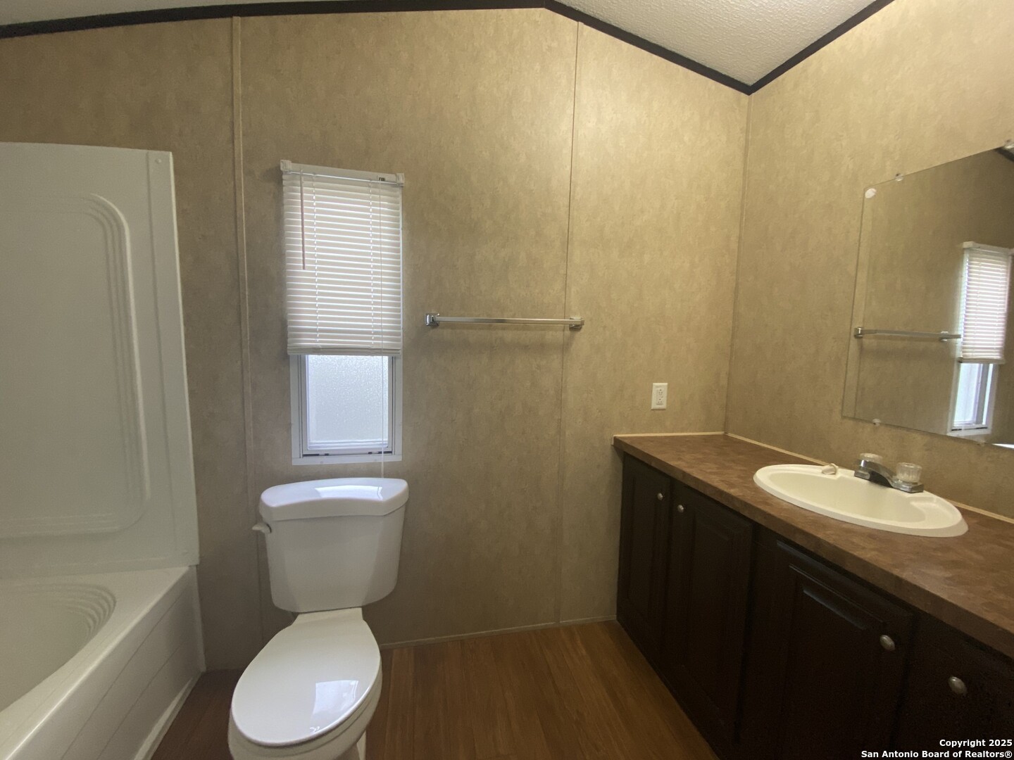 1215 South Way Pleasanton, TX 78064 - Photo 5 of 7