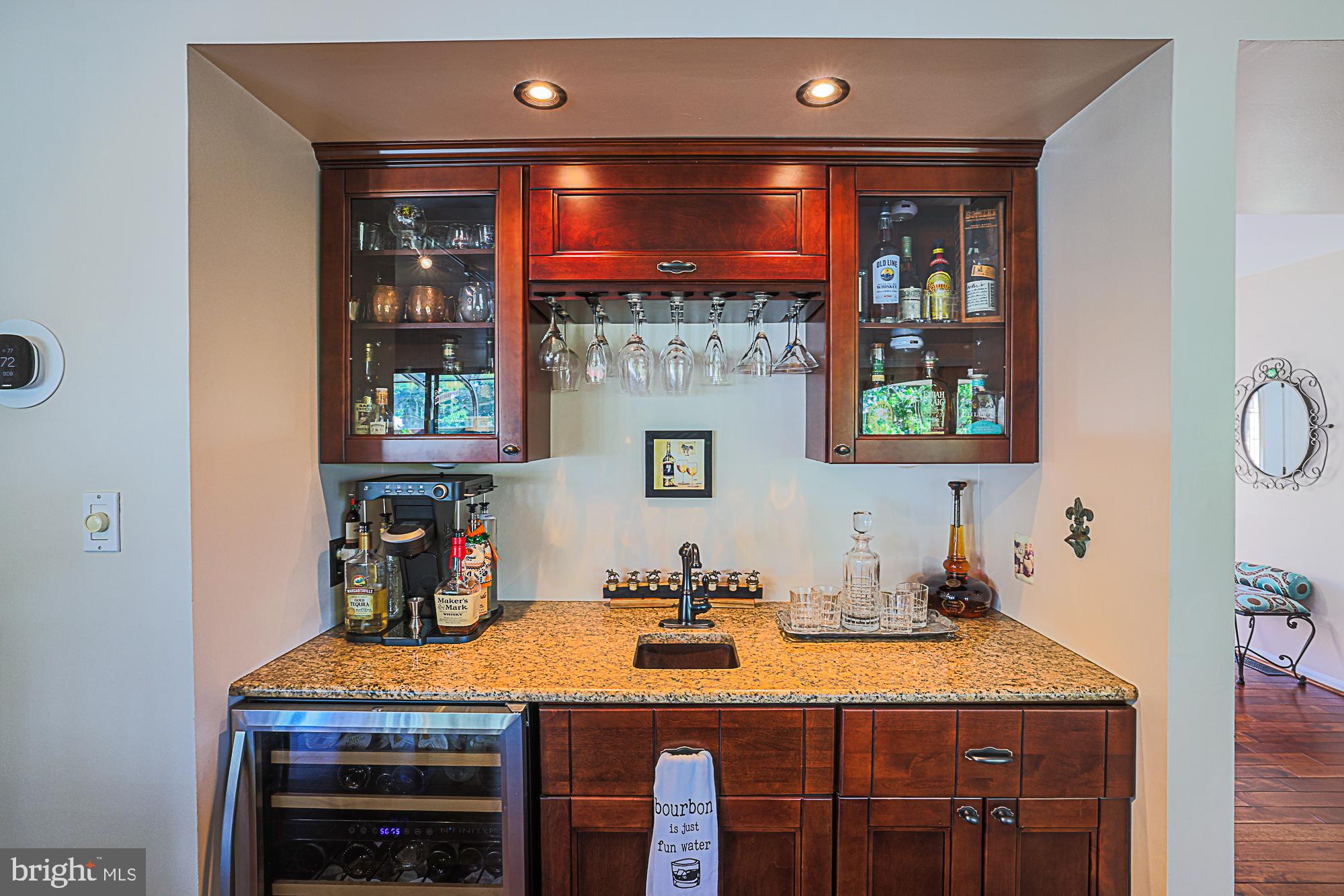 15 Woody Road Baltimore, MD 21221 - Photo 15 of 74 Wet bar