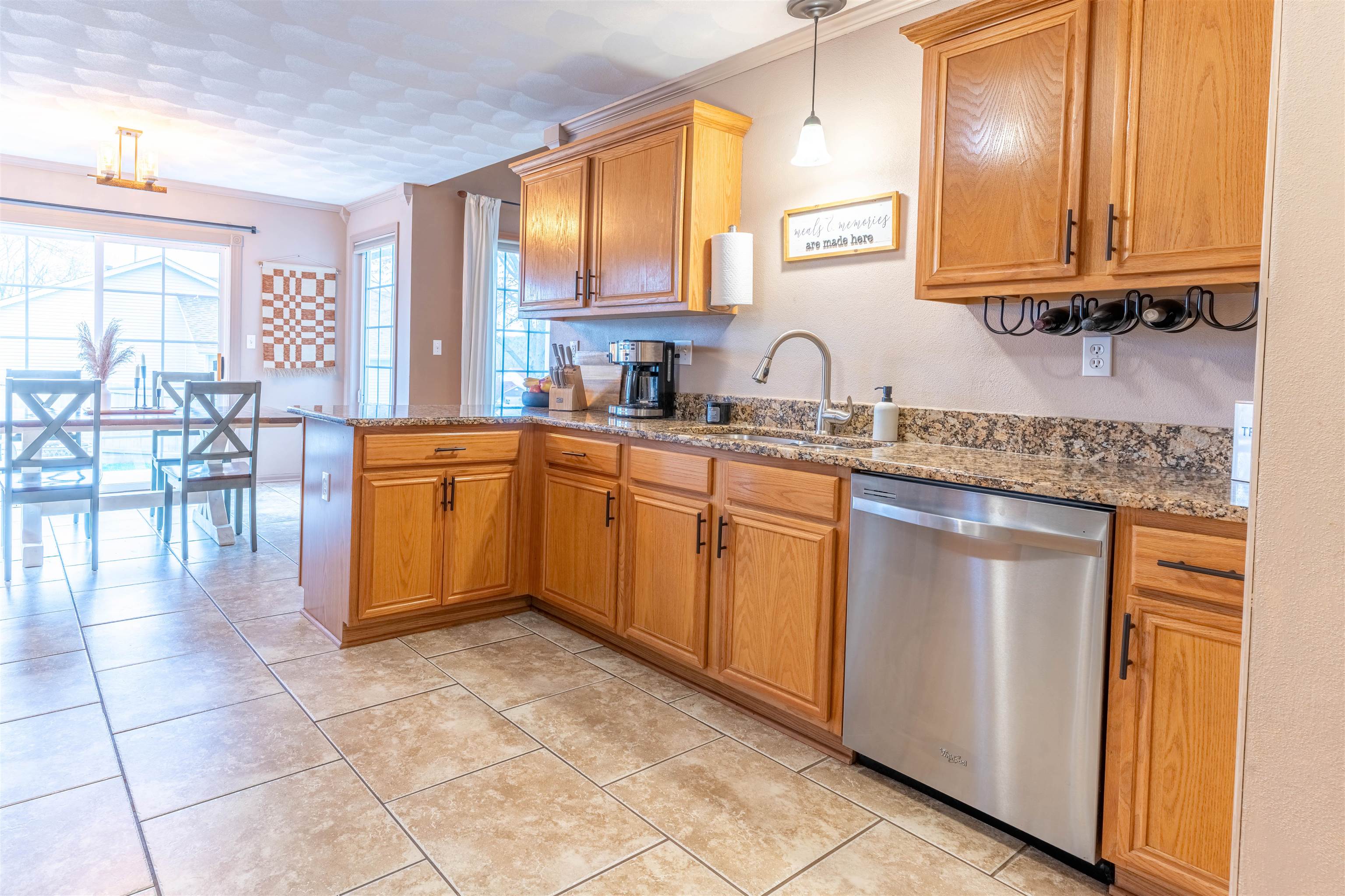 7209 Wimbledon Road Machesney Park, IL 61115 - Photo 12 of 33