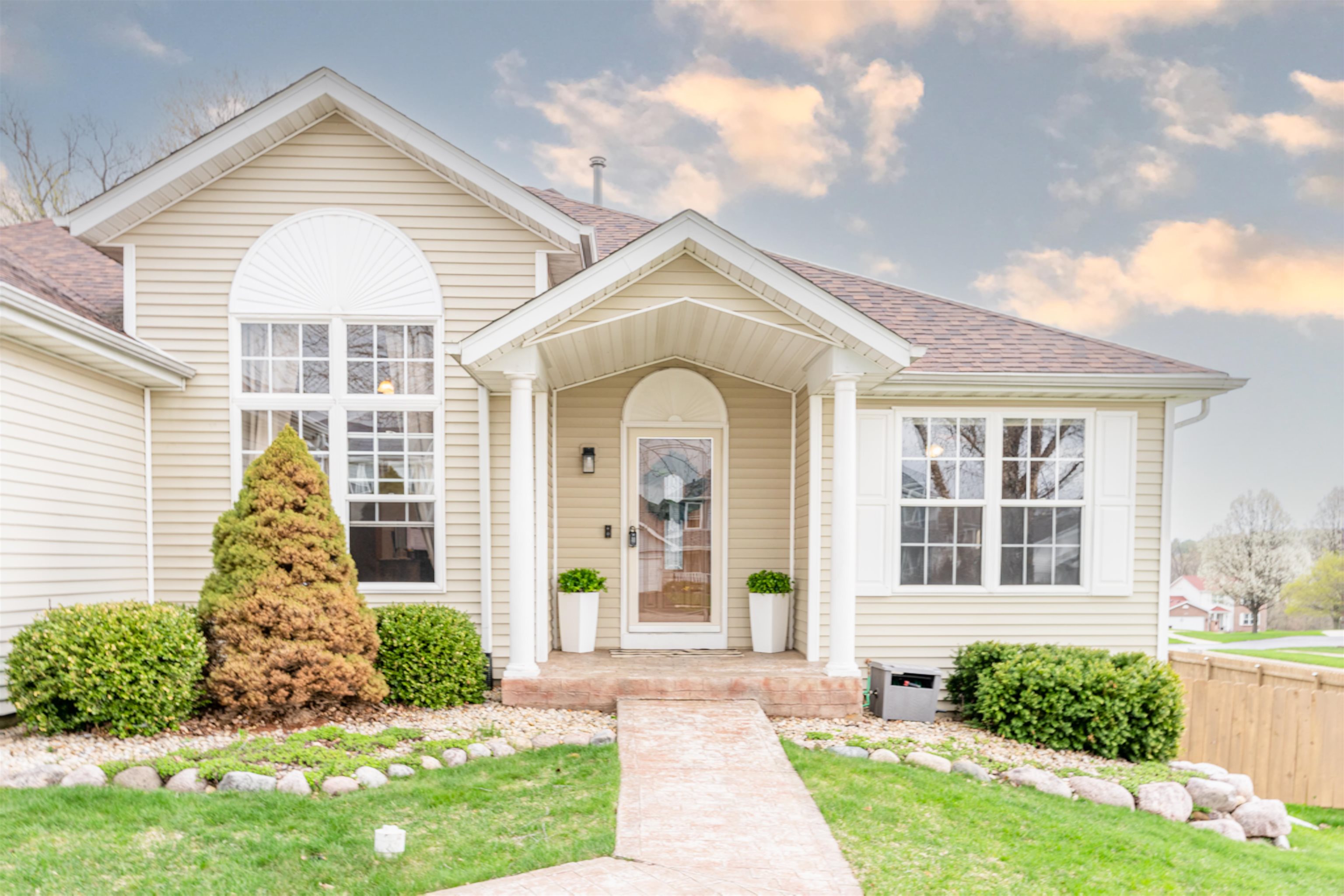 7209 Wimbledon Road Machesney Park, IL 61115 - Photo 3 of 33