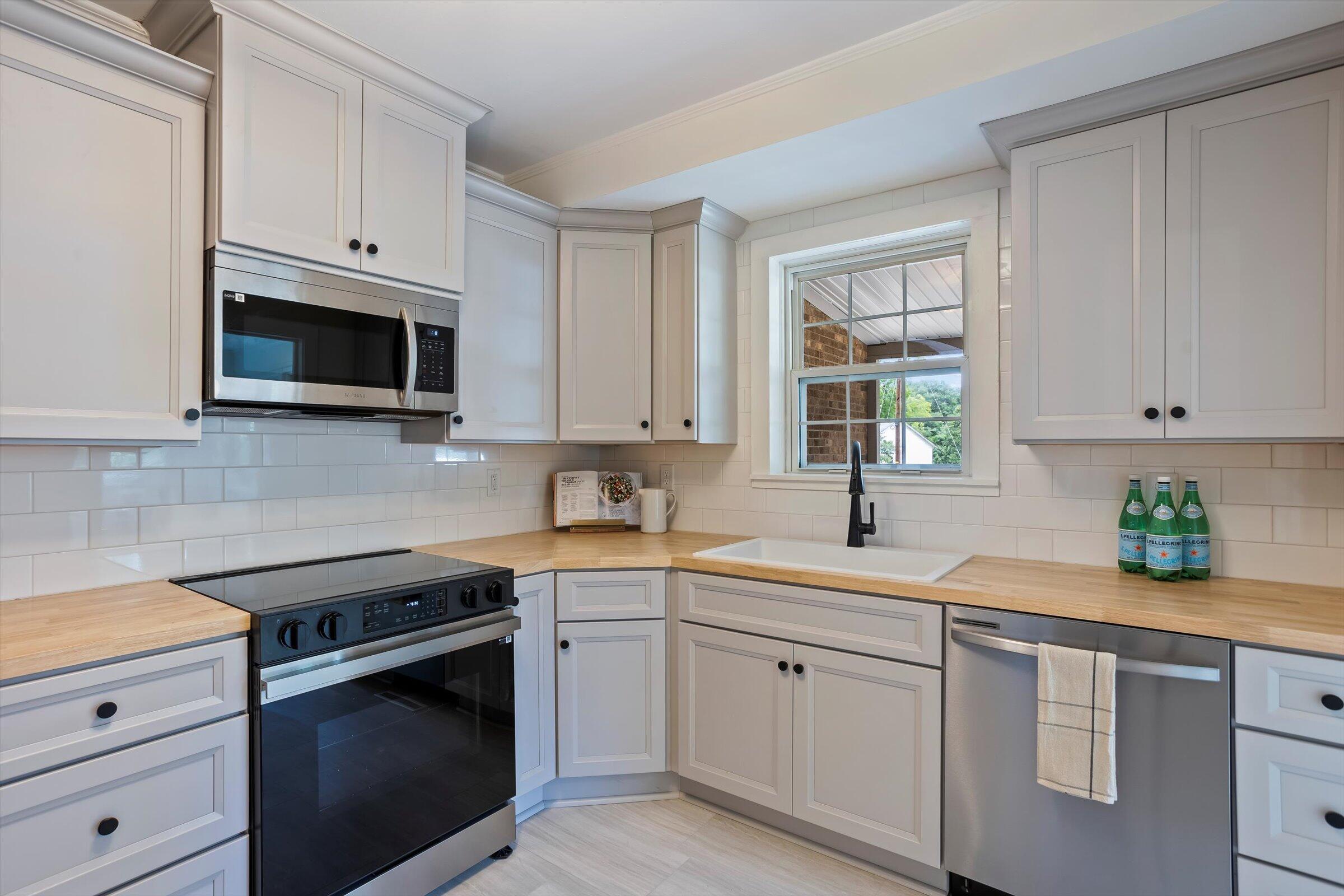 2817 Wagener Road Aiken, SC 29801 - Photo 12 of 53