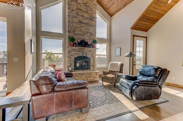13010 Crump Road Colorado Springs, CO 80908 - Photo 11 of 38