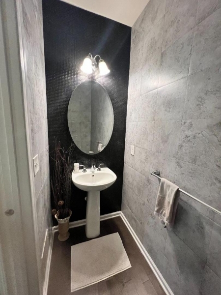 4 Greenwich Court Budd Lake, NJ 07828 - Photo 14 of 32 a bathroom with a sink and mirror