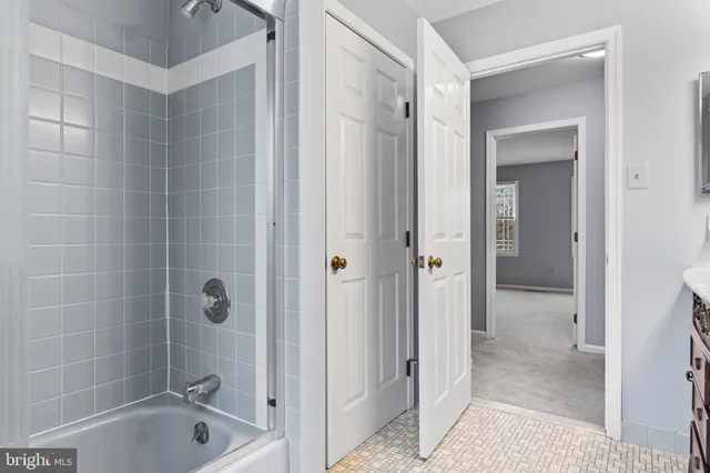 $4,000 | 125 Scarlet Drive, Conshohocken, PA 19428