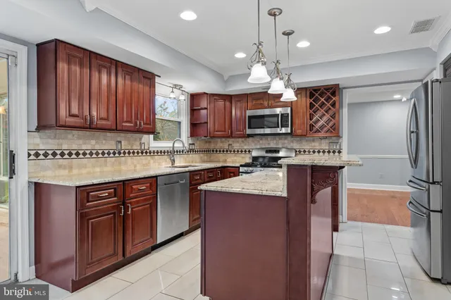 $4,000 | 125 Scarlet Drive, Conshohocken, PA 19428