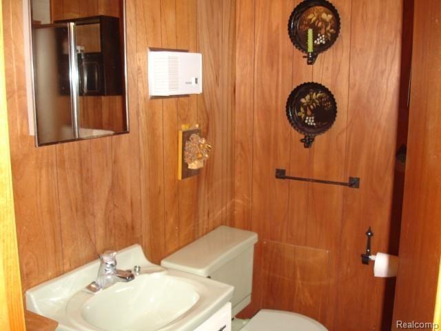4476 Weeks Bay Road Hubbard Lake, MI 49747 - Photo 14 of 22 ?interior.jpg