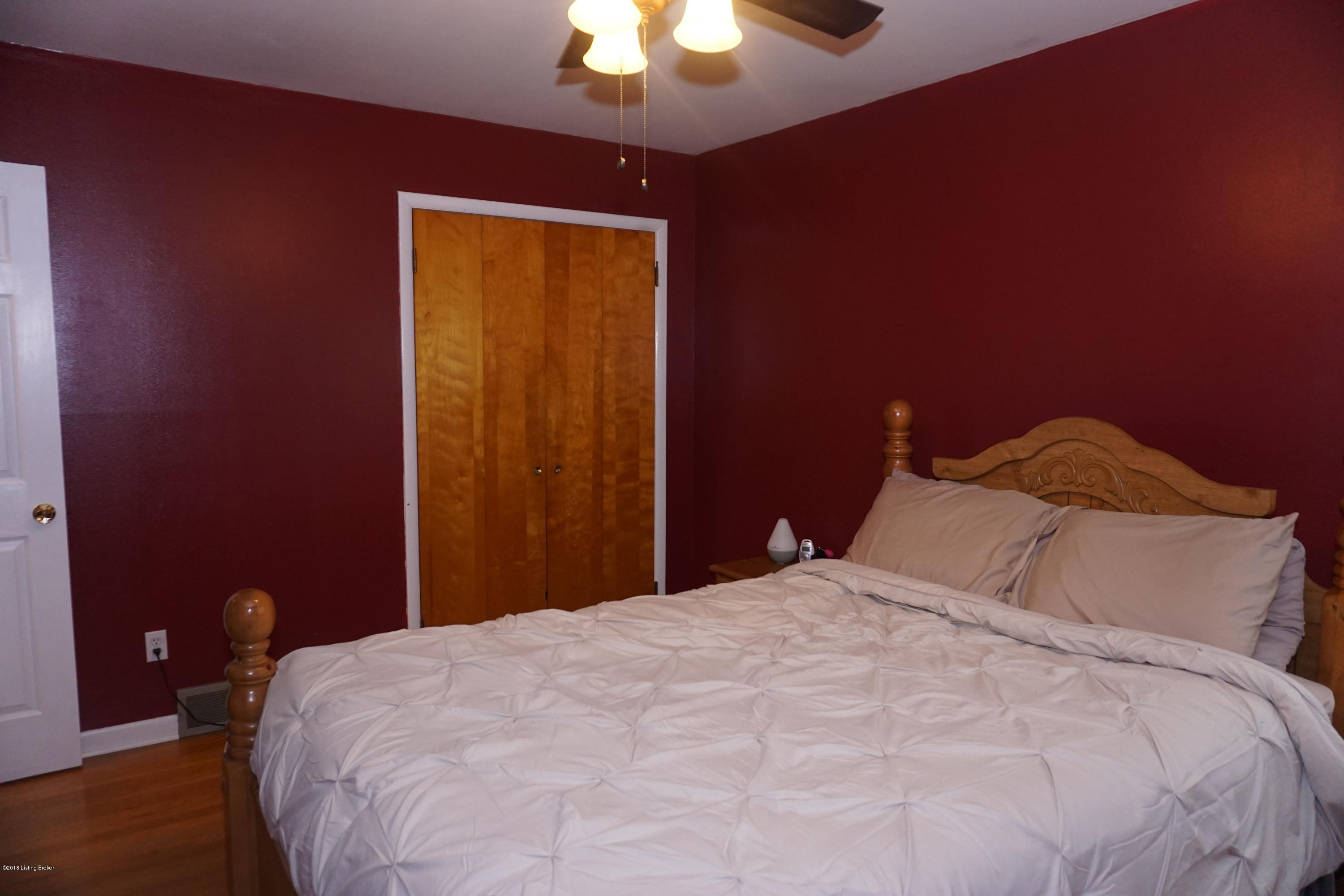 5211 Layne Road Louisville, KY 40219 - Photo 13 of 36 Master-bedroom