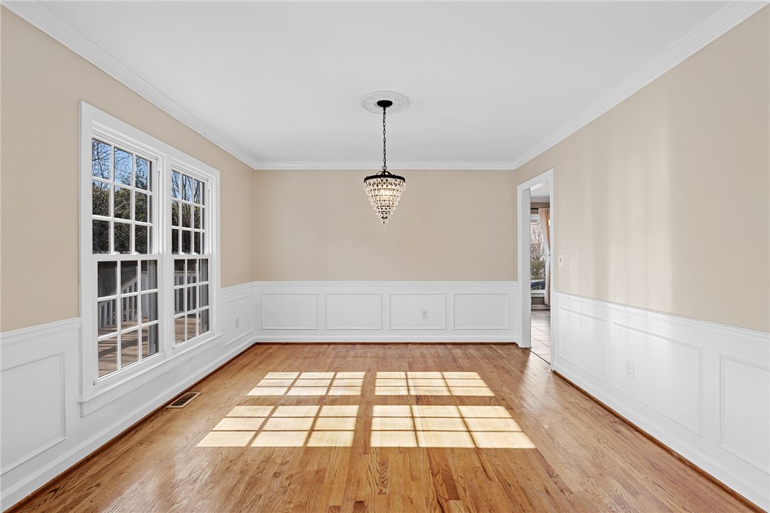 10 Gables Way Greenville, SC 29615 - Photo 9 of 33