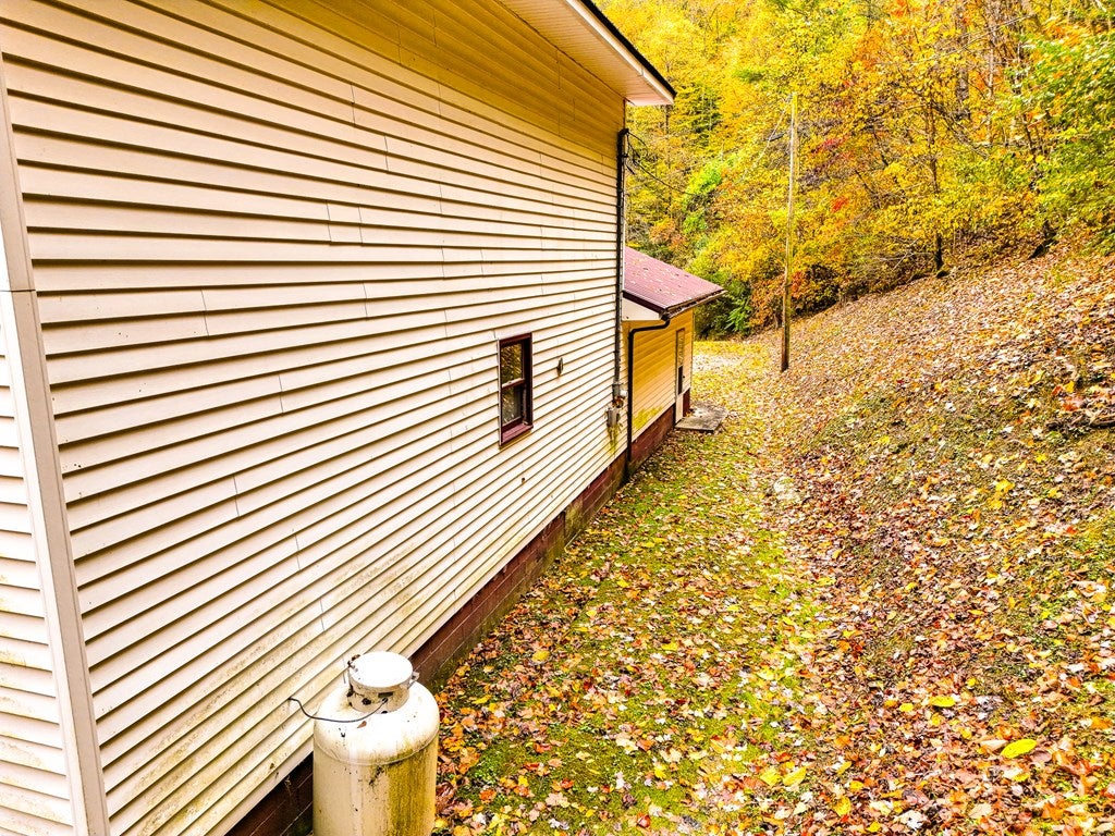 424 King Solomon Colley Road Breaks, VA 24607 - Photo 41 of 72 Gallery Image 41