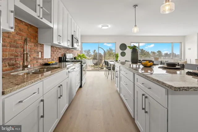 $225,000 | 7121 Park Heights Avenue, Unit 509, Baltimore, MD 21215