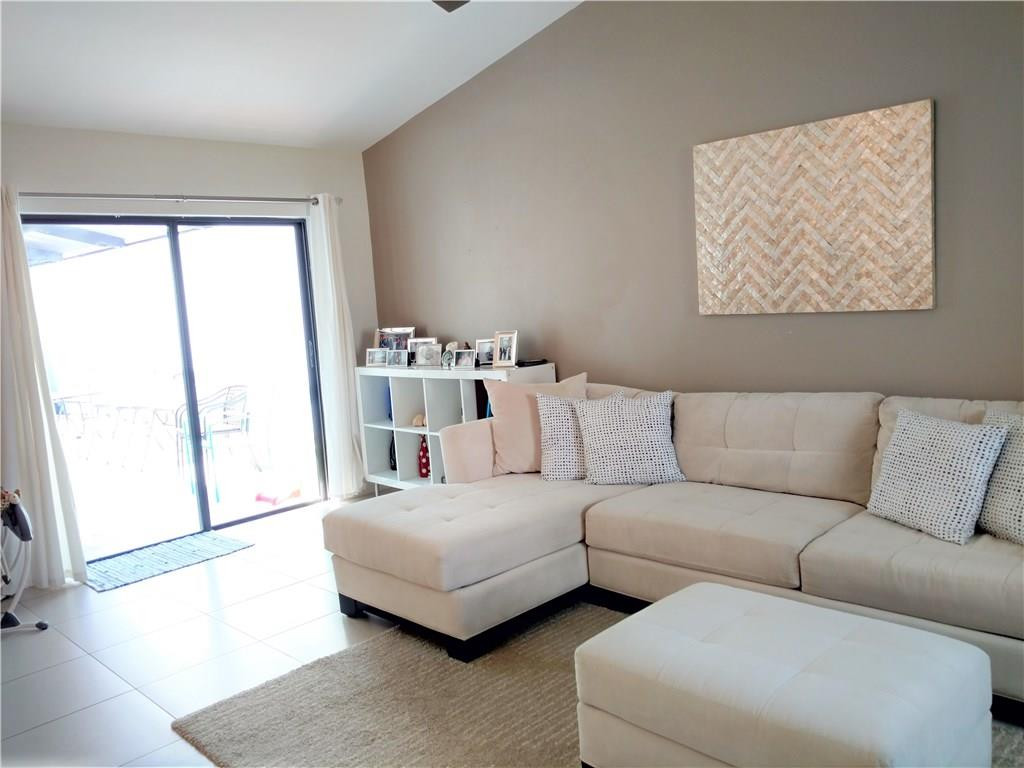 9186 Southwest 20th Street, Unit C Boca Raton, FL 33428 - Photo 6 of 32 Photo 6