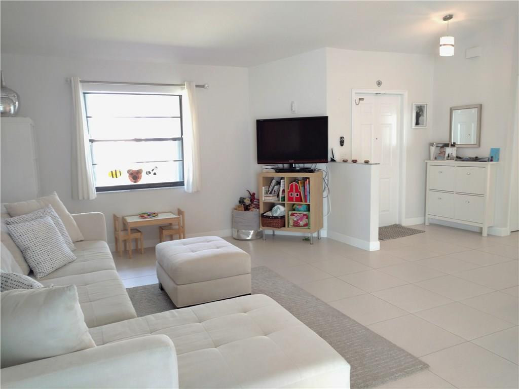 9186 Southwest 20th Street, Unit C Boca Raton, FL 33428 - Photo 7 of 32 Photo 7
