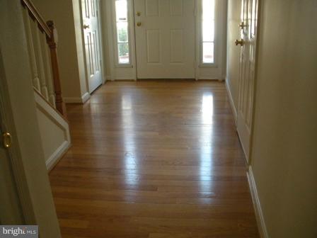 6166 Kendra Way Centreville, VA 20121 - Photo 3 of 7 Interior (General)