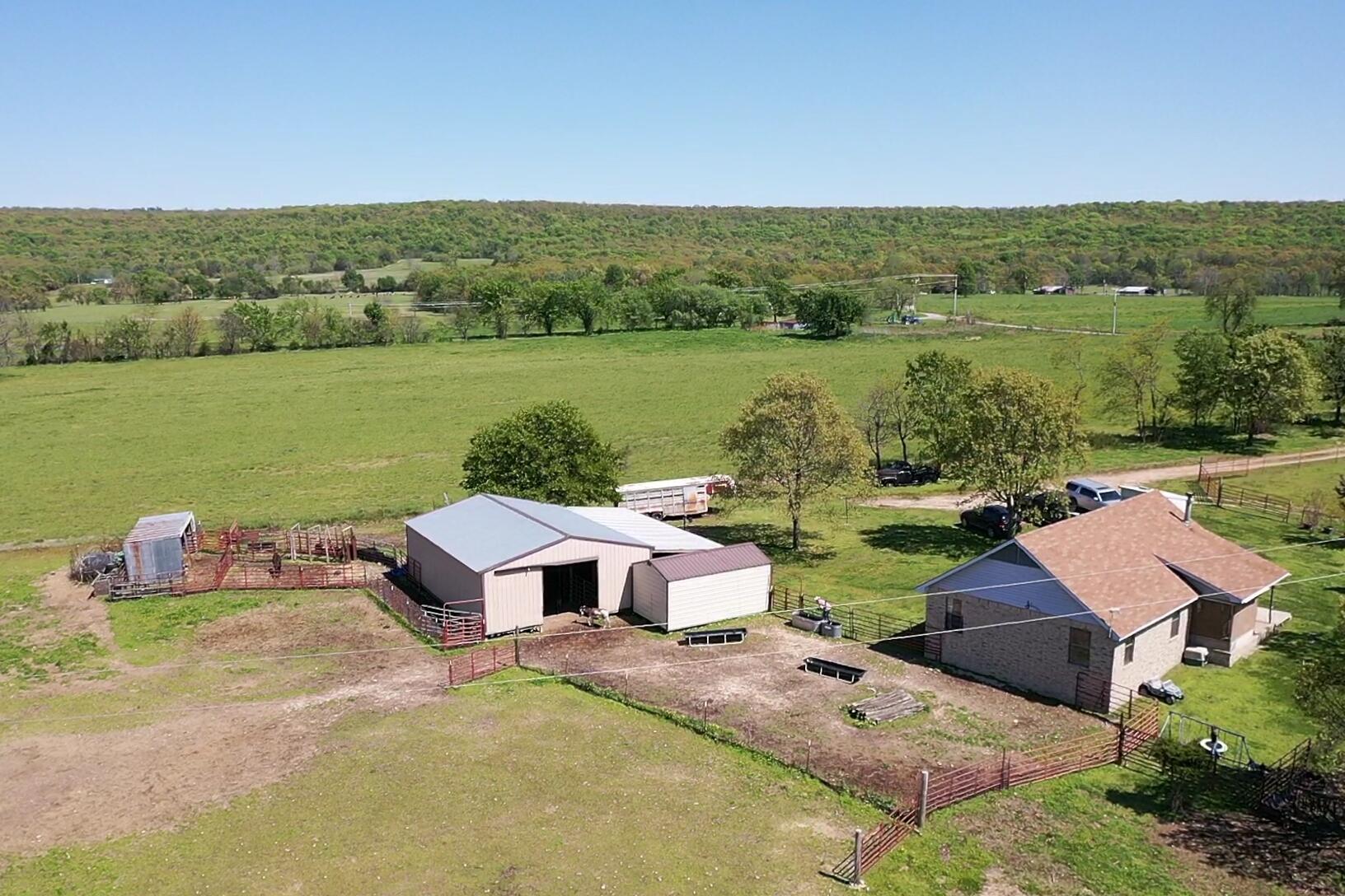 20492 Kendall Spears Road Summers, AR 72769 - Photo 4 of 30 Gallery Image 4