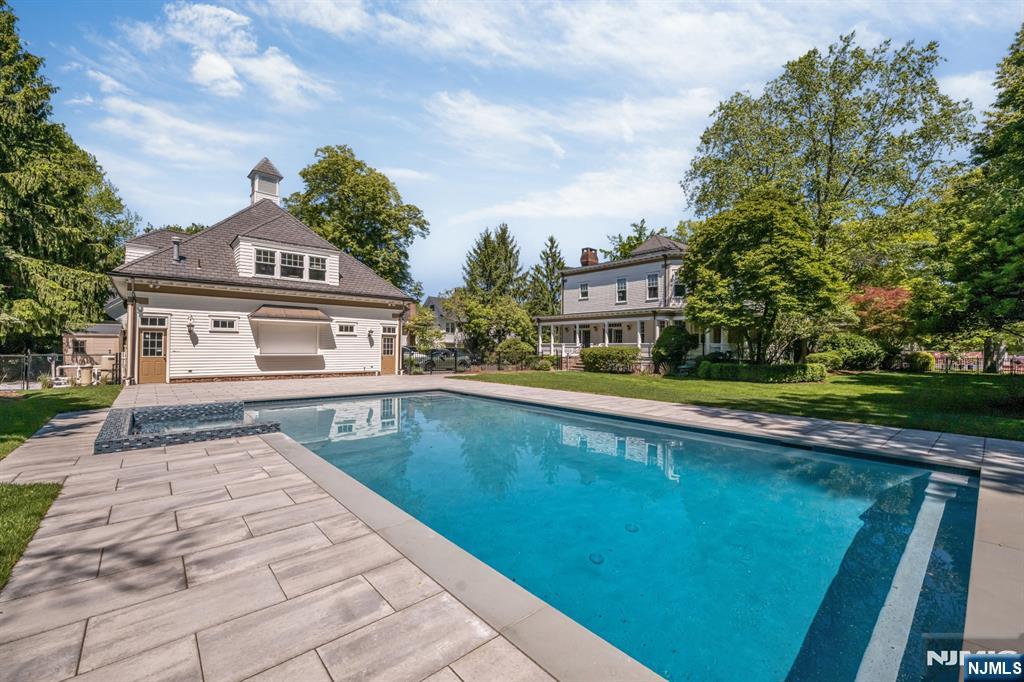 640 East Ridgewood Avenue Ridgewood, NJ 07450 - Photo 47 of 50