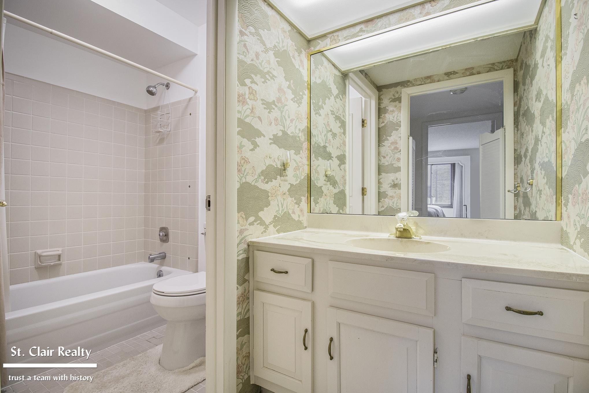 1715 River Road, Unit 3 St. Clair, MI 48079 - Photo 16 of 24 50104974-15.JPG