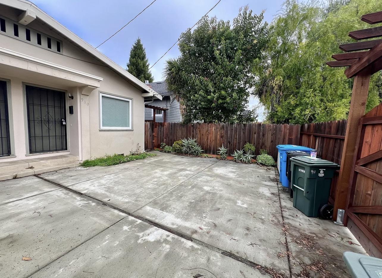 910 Howard Avenue Burlingame, CA 94010 - Photo 2 of 11