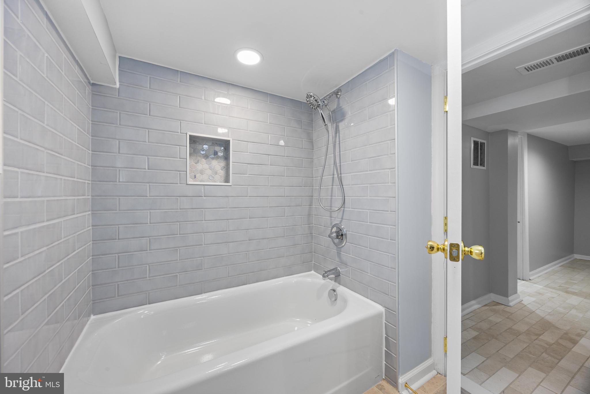 102 Nelson Road Pikesville, MD 21208 - Photo 31 of 57
