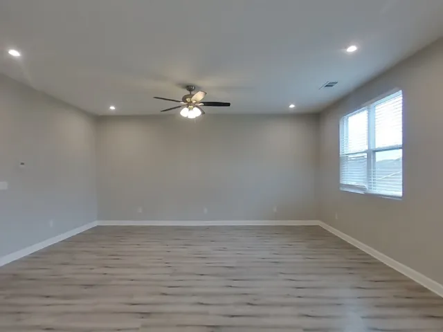 $2,049 | 2063 Neill Lane, White House, TN 37188