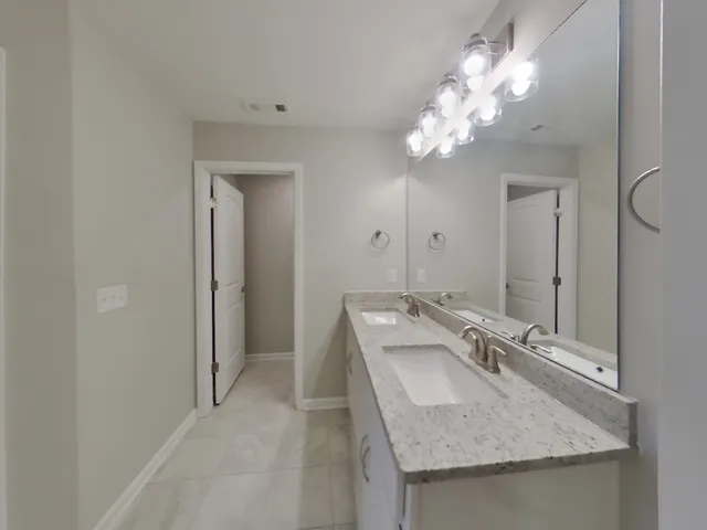 $2,049 | 2063 Neill Lane, White House, TN 37188