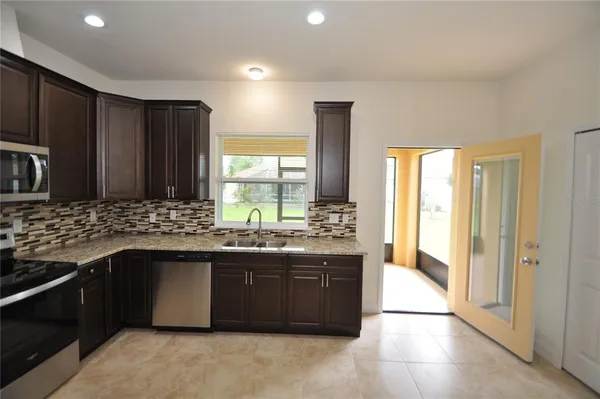 $1,750 | 17 Rainbow Lane, Unit B, Palm Coast, FL 32164