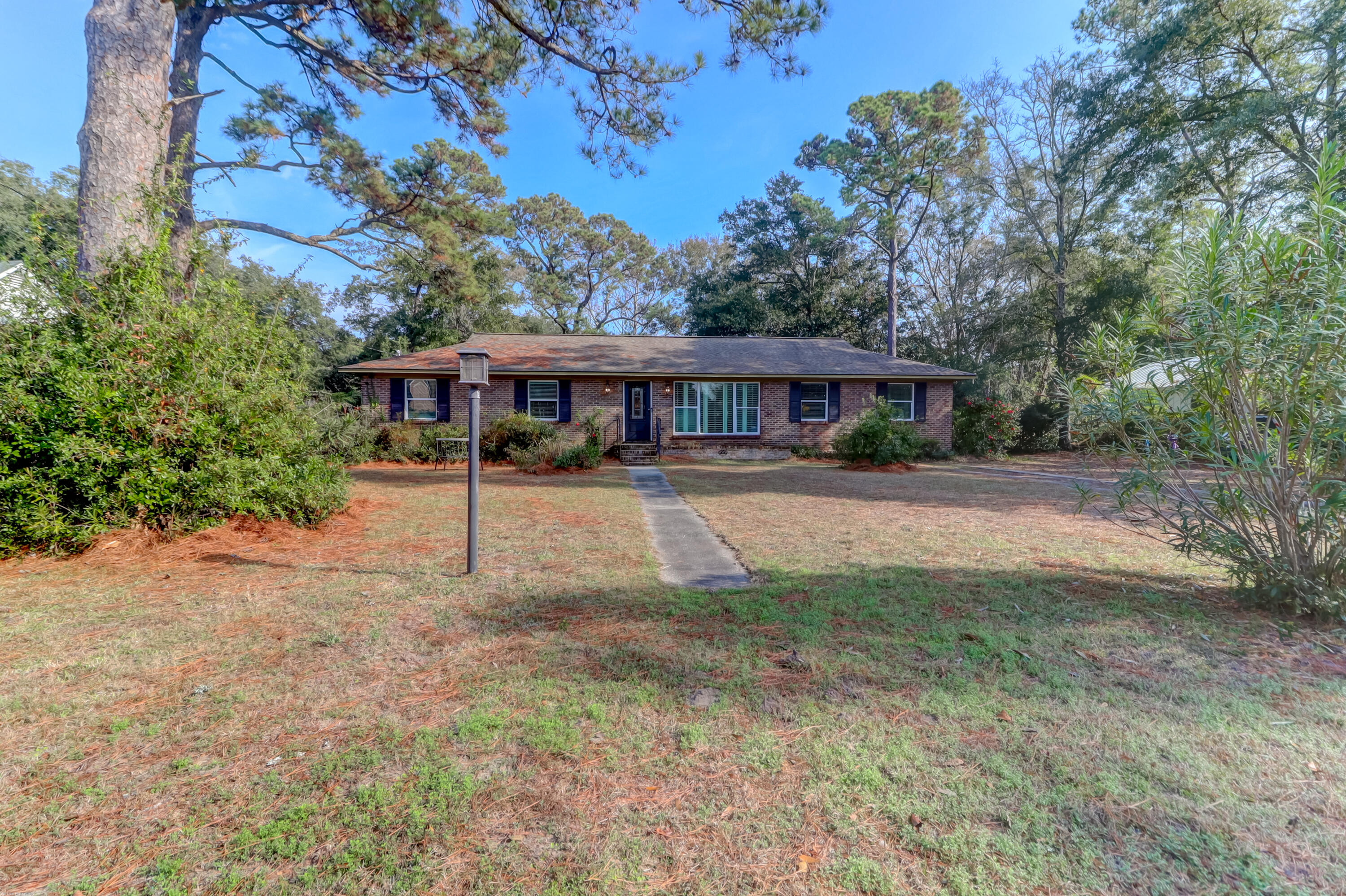 969 Tall Pine Road Mount Pleasant, SC 29464 - Photo 2 of 37 969 Tall Pine (55)