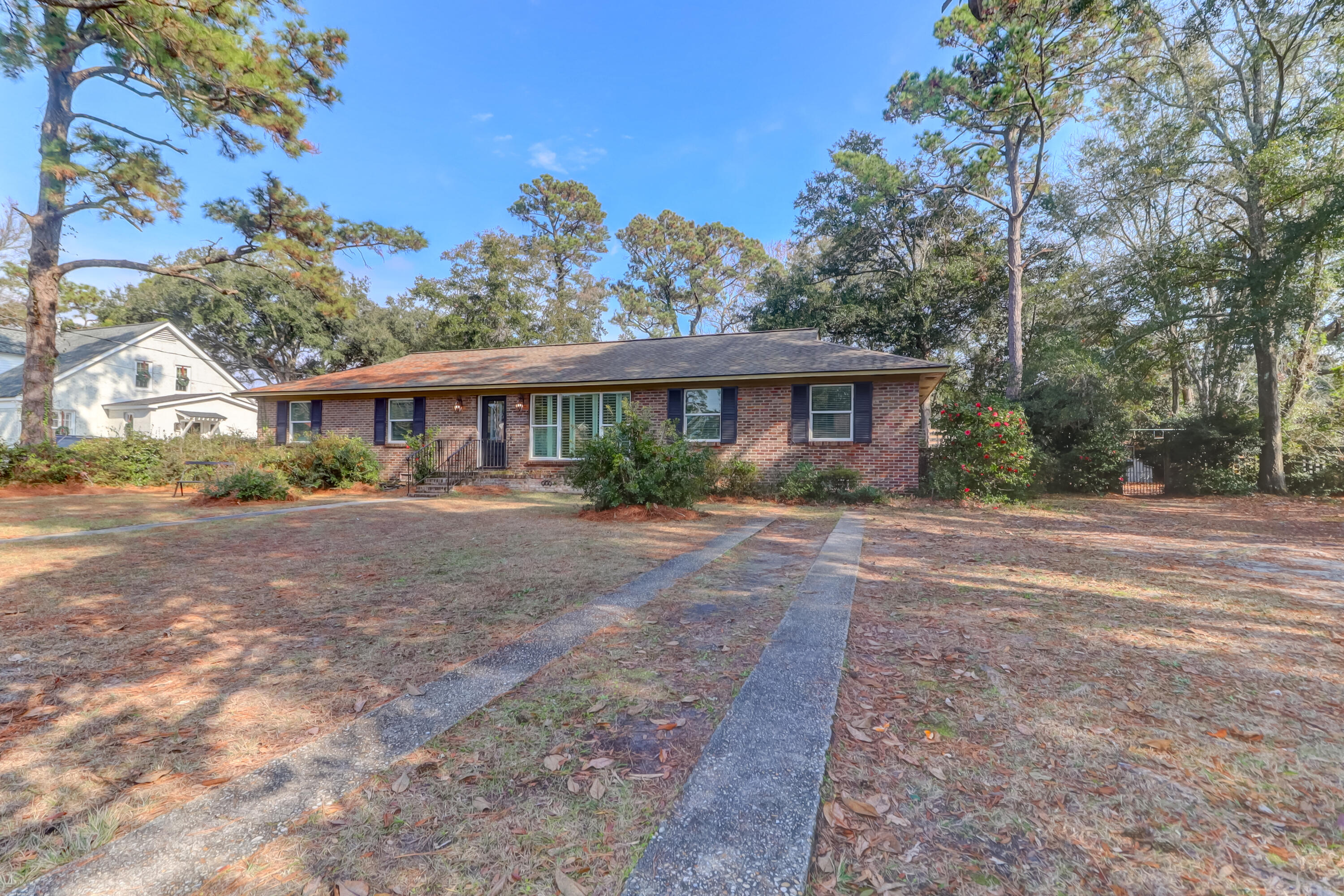 969 Tall Pine Road Mount Pleasant, SC 29464 - Photo 35 of 37 969 Tall Pine (56)