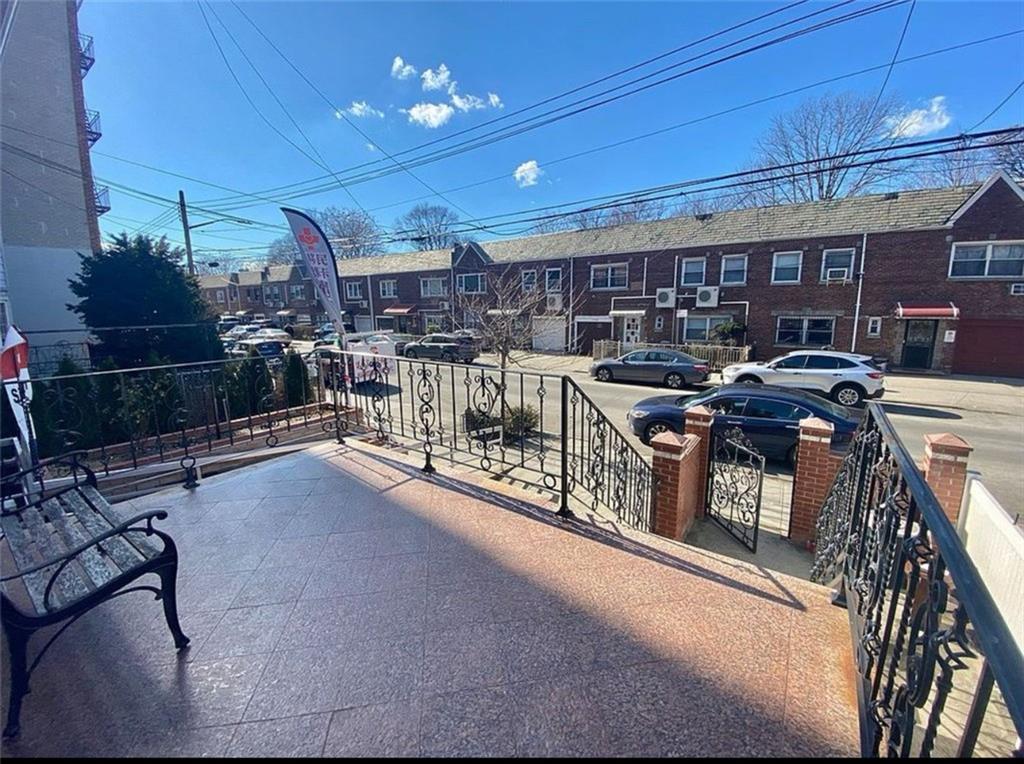 1727 East 16th Street Brooklyn, NY 11229 - Photo 3 of 35