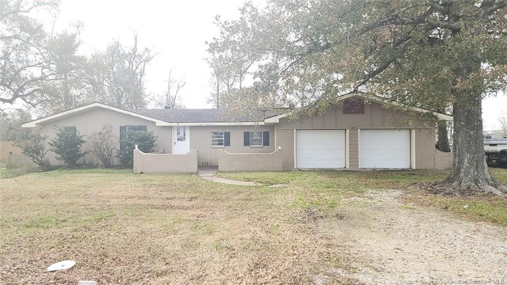 2517 Roxanne Street Sulphur, LA 70663 - Photo 1 of 18 Gallery Image 1