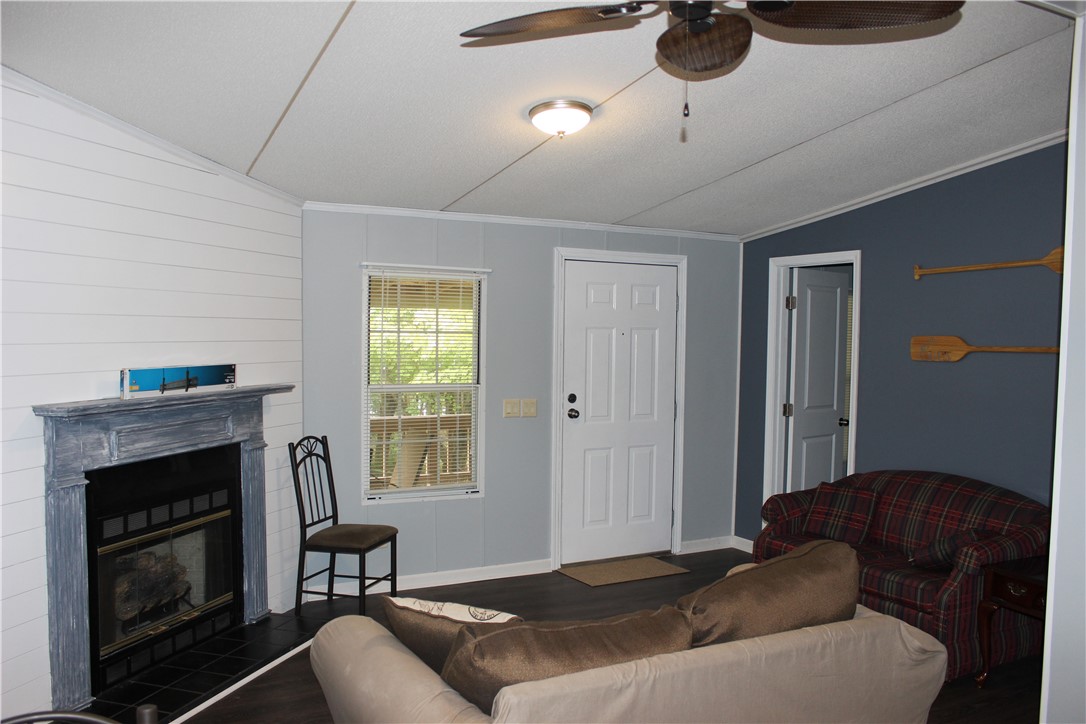 110 Inlet Point Road Fair Play, SC 29643 - Photo 4 of 34 Gallery Image 4
