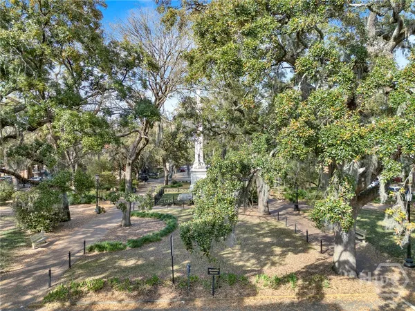 $1,800 | 9 East Gordon Street, Unit 3, Savannah, GA 31401