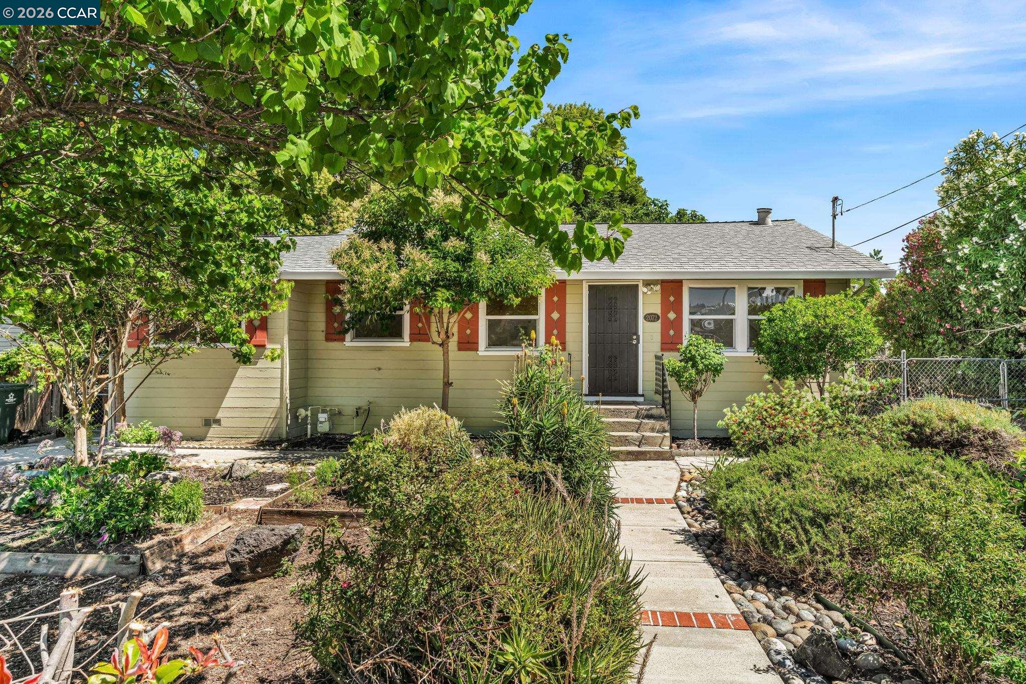 2072 Chalomar Road Concord, CA 94518 - Photo 3 of 42