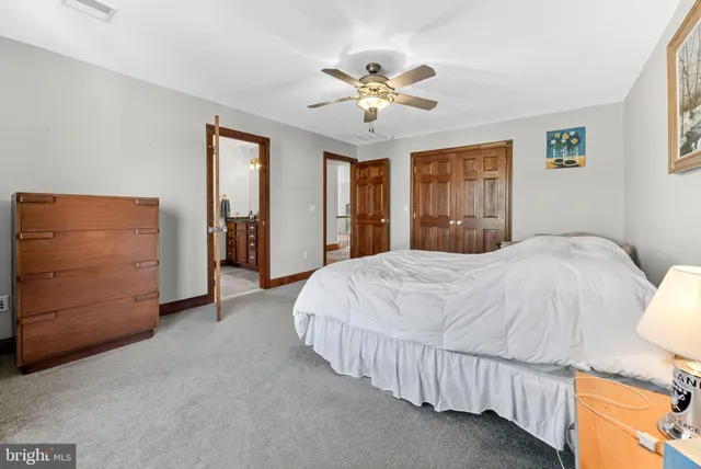 a view of livingroom with furniture and window