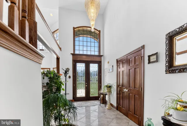 a view of entryway and hall