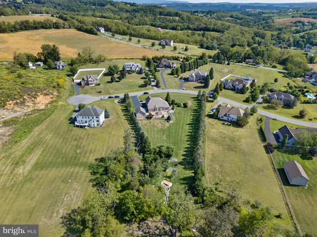 $1,325,000 | 5820 Harvest Place, Schnecksville, PA 18078