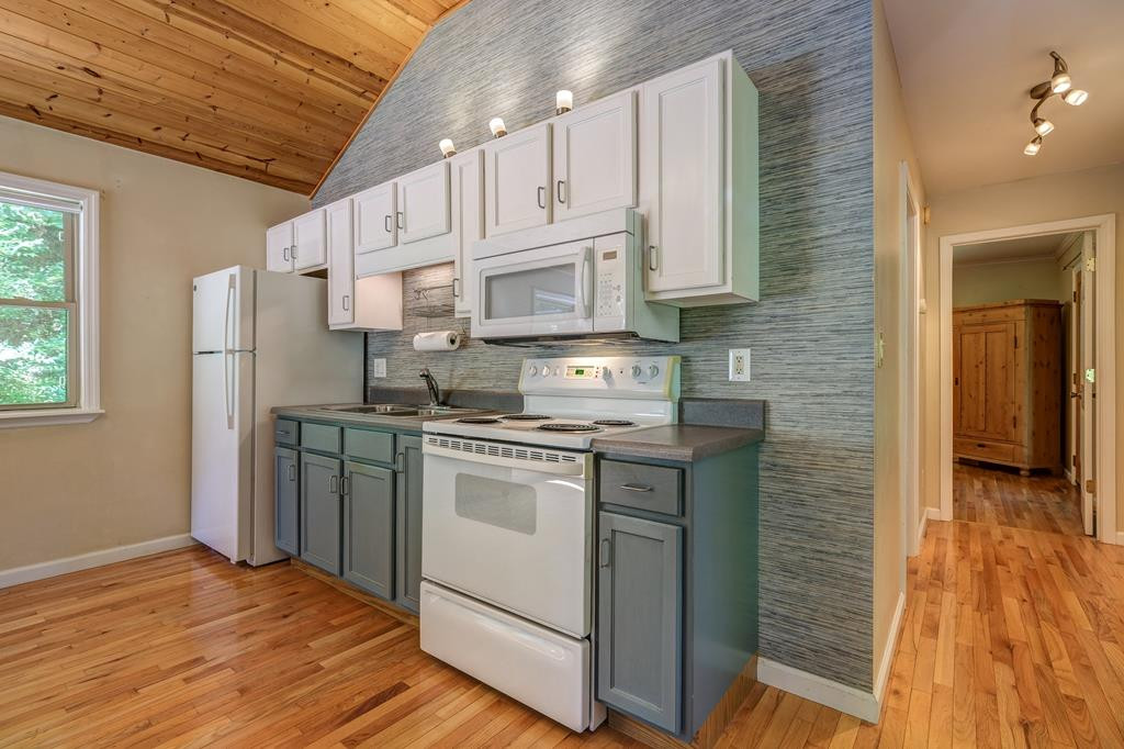 216 Grace Mountain Road Murphy, NC 28906 - Photo 13 of 39
