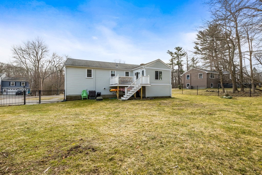 55 Hughey Road Scituate, MA 02066 - Photo 3 of 28 Gallery Image 3