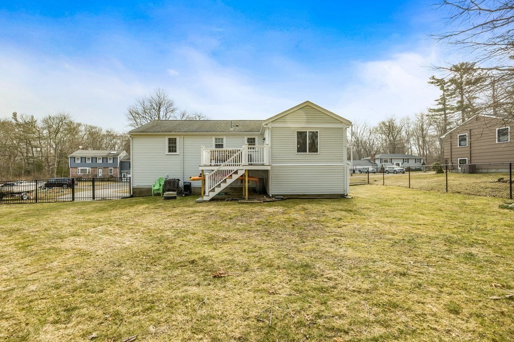 55 Hughey Road Scituate, MA 02066 - Photo 5 of 28 Gallery Image 5