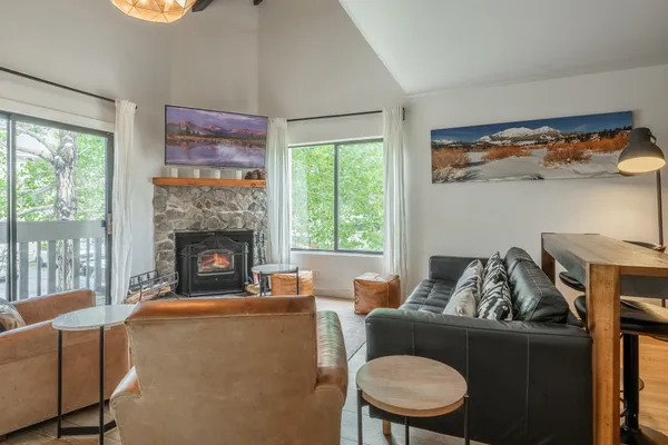 $799,000 | 167 Meadow Lane, Unit 72, Mammoth Lakes, CA 93546