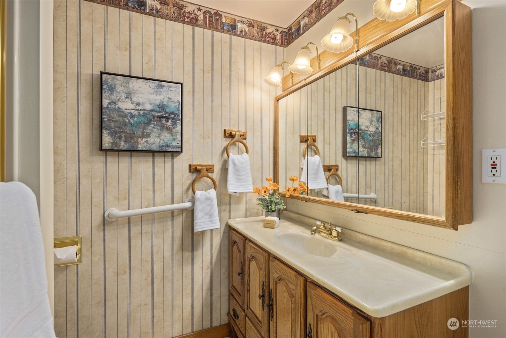 25376 Bond Road Northeast Poulsbo, WA 98370 - Photo 16 of 40 Gallery Image 16