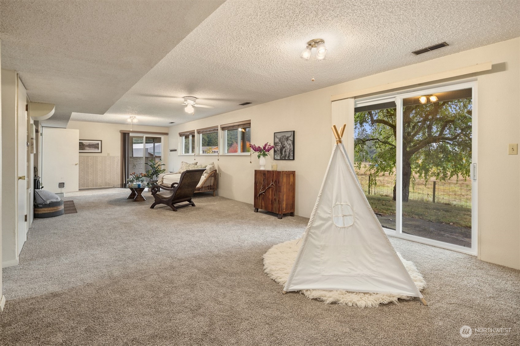 25376 Bond Road Northeast Poulsbo, WA 98370 - Photo 22 of 40 Gallery Image 22