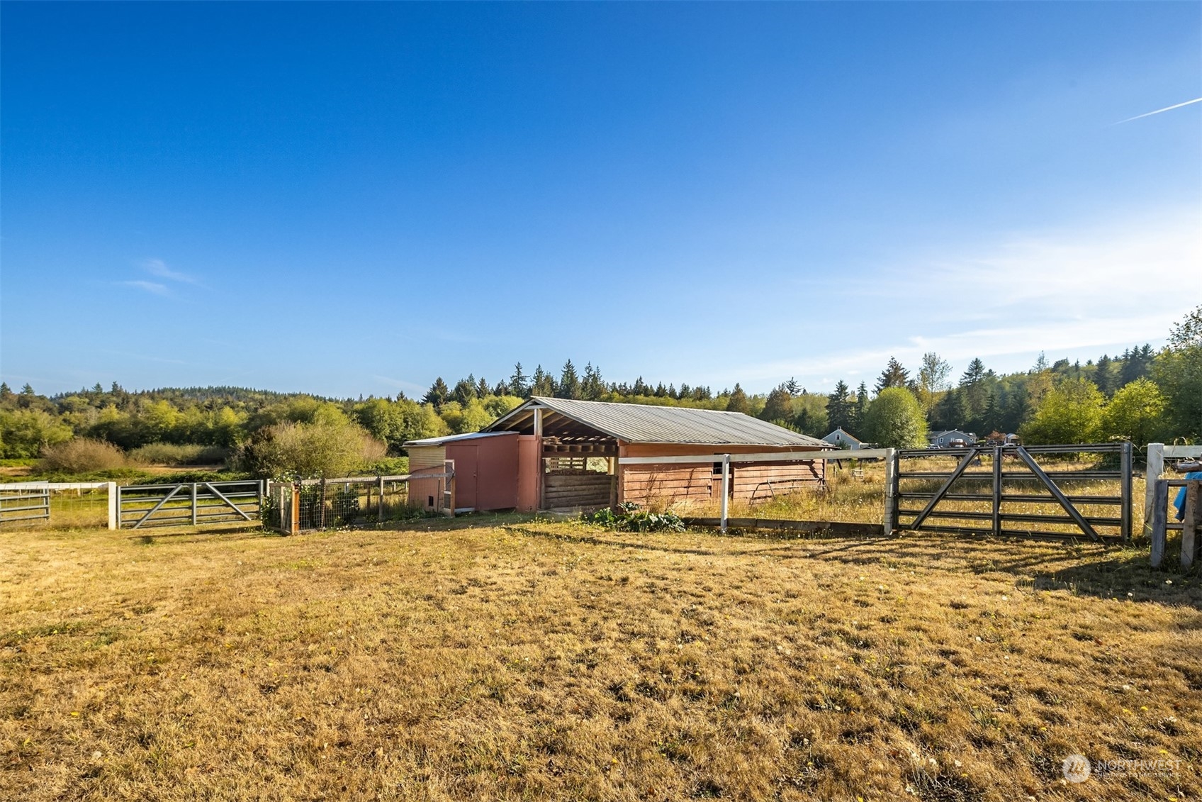 25376 Bond Road Northeast Poulsbo, WA 98370 - Photo 32 of 40 Gallery Image 32