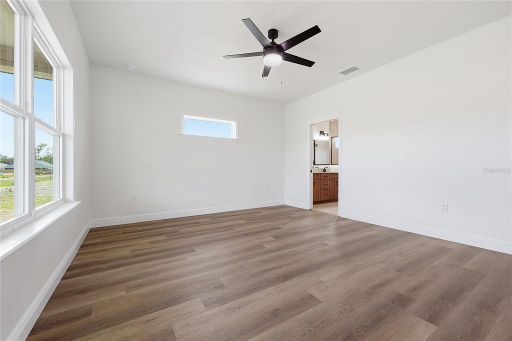 1049 Southwest 67th Street Gainesville, FL 32607 - Photo 12 of 30 Gallery Image 12