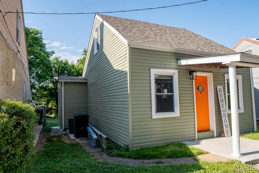 218 Magnolia Avenue Waterloo, IL 62298 - Photo 3 of 47