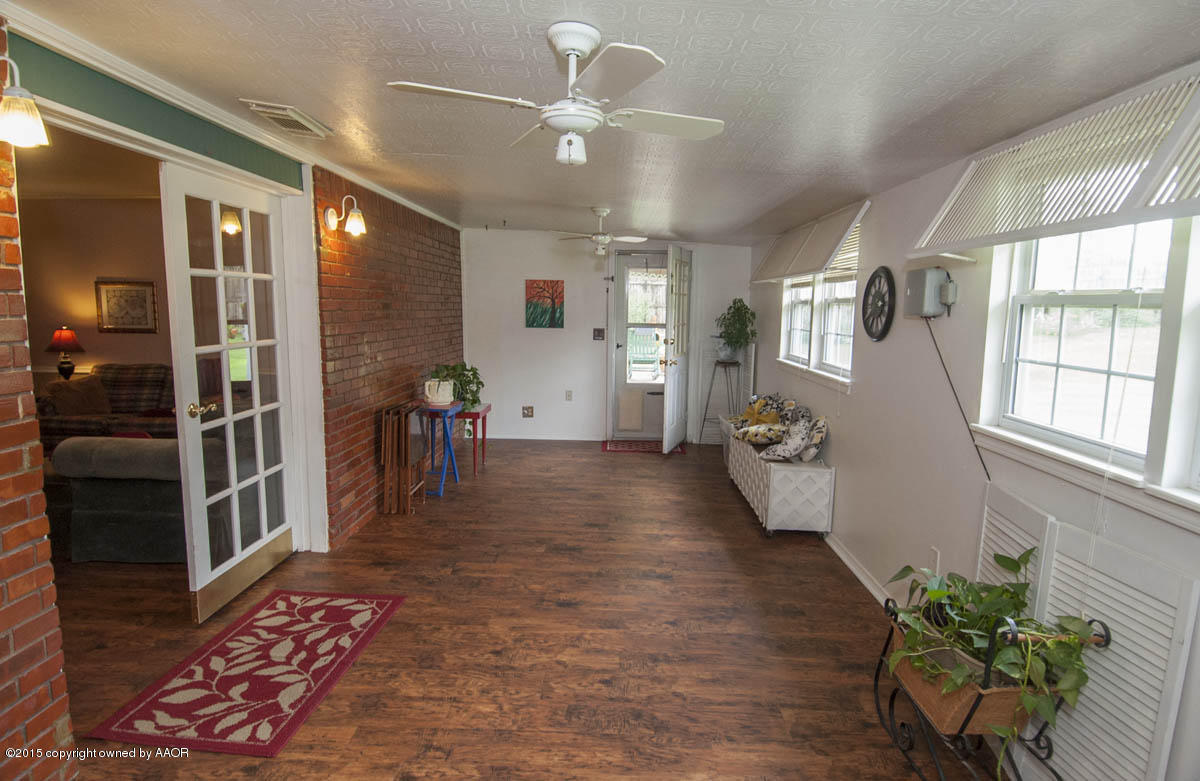 712 Rietman Street Amarillo, TX 79108 - Photo 25 of 37 SUN ROOM VIEW 1