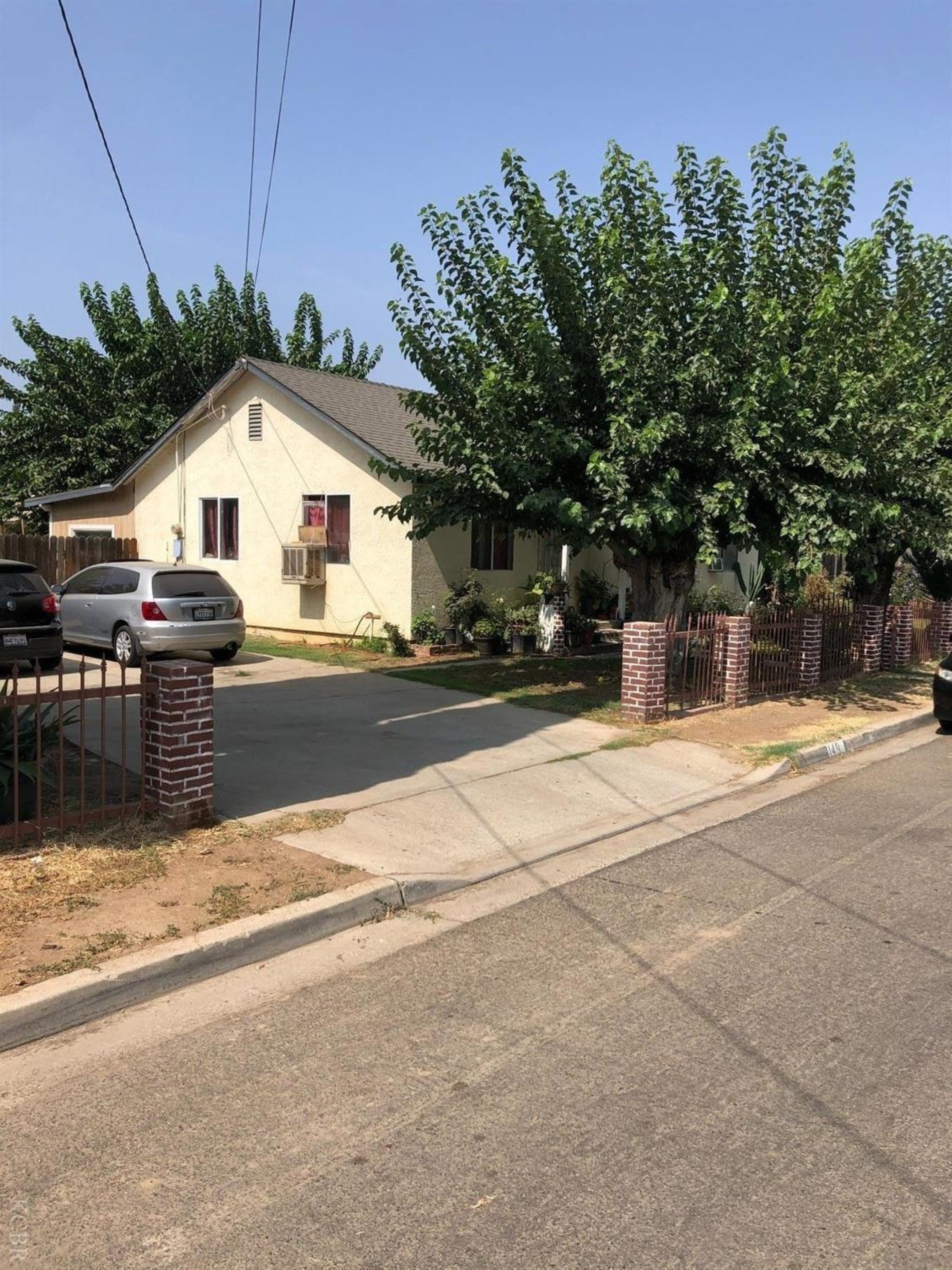 149 Justine Avenue Reedley, CA 93654 - Photo 2 of 16 Gallery Image 2