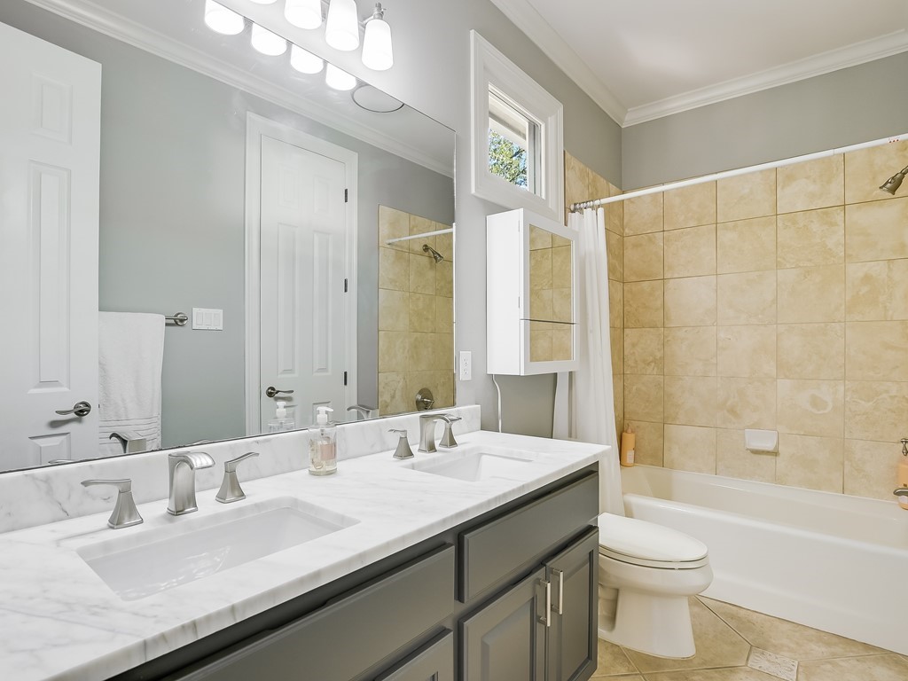 2007 Rue De St Tropez Austin, TX 78746 - Photo 16 of 17