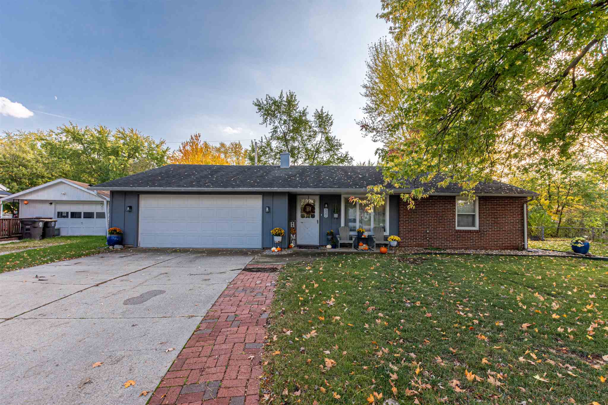 522 Springbrook Road Fort Wayne, IN 46825 - Photo 2 of 32 Gallery Image 2
