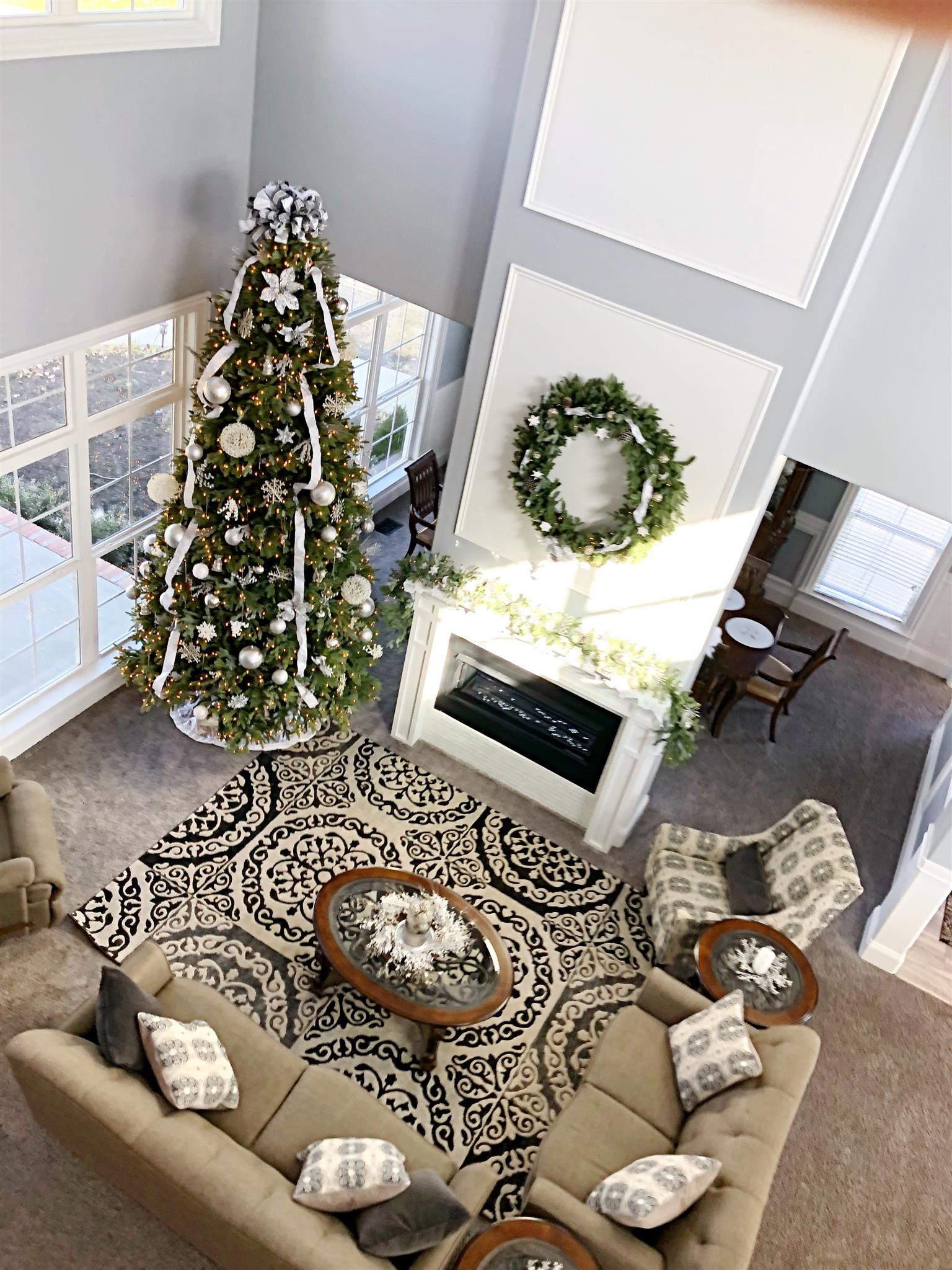 3379 Maxie Jones Road Springfield, TN 37172 - Photo 7 of 30 a living room with furniture and a couch