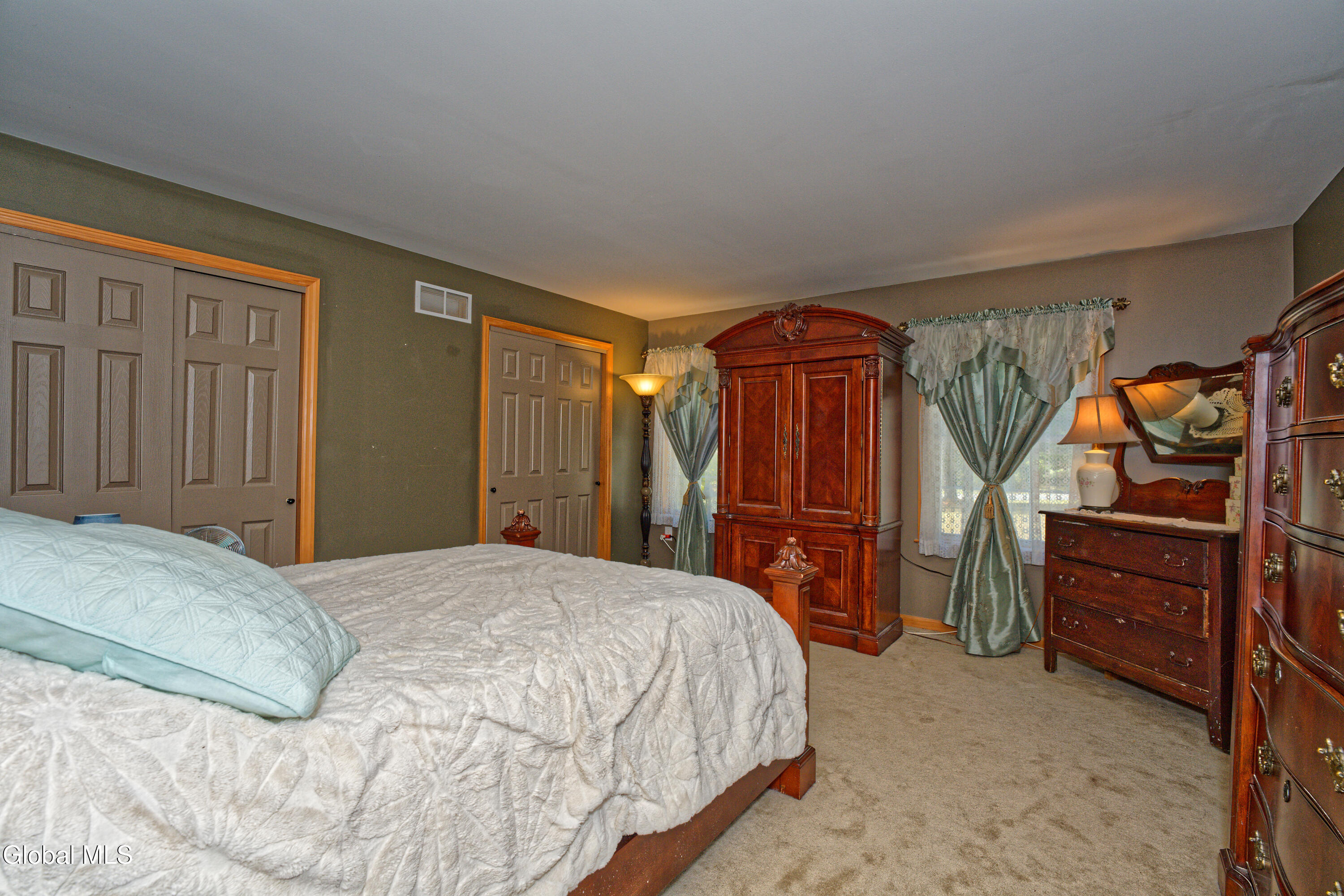 139 Homestead Road Saratoga, NY 12866 - Photo 16 of 67 5 Bedroom 1